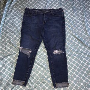 Mid-Rise skinny jeans